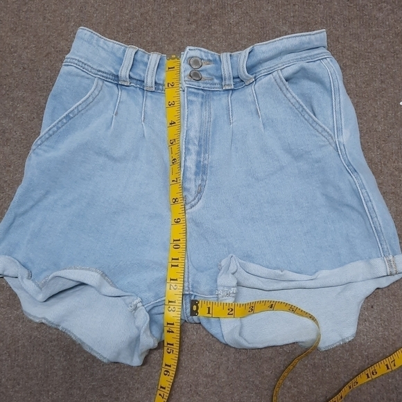 Kancan Mom Fit Jean Shorts Womens Size 27 Blue - Picture 4 of 6